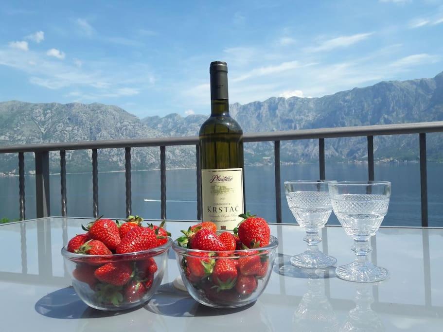 2Br Apartment With Pool Kotor Exteriör bild