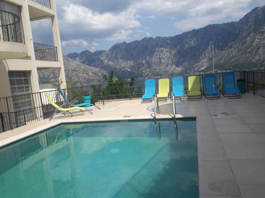 2Br Apartment With Pool Kotor Exteriör bild