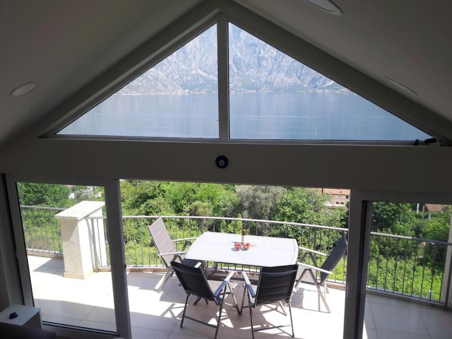 2Br Apartment With Pool Kotor Exteriör bild