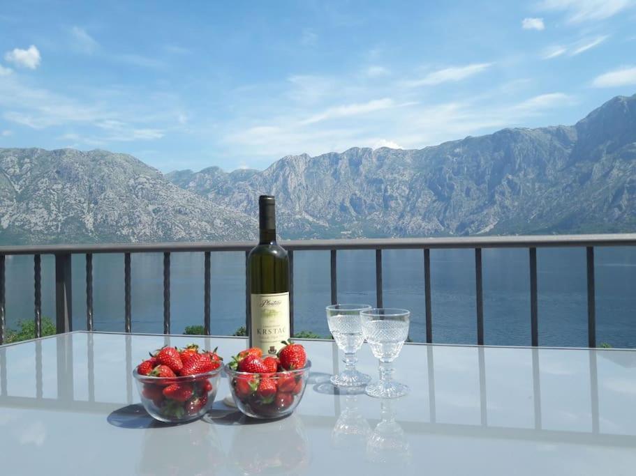 2Br Apartment With Pool Kotor Exteriör bild