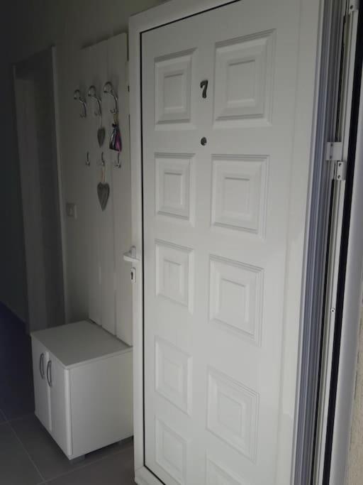 2Br Apartment With Pool Kotor Exteriör bild